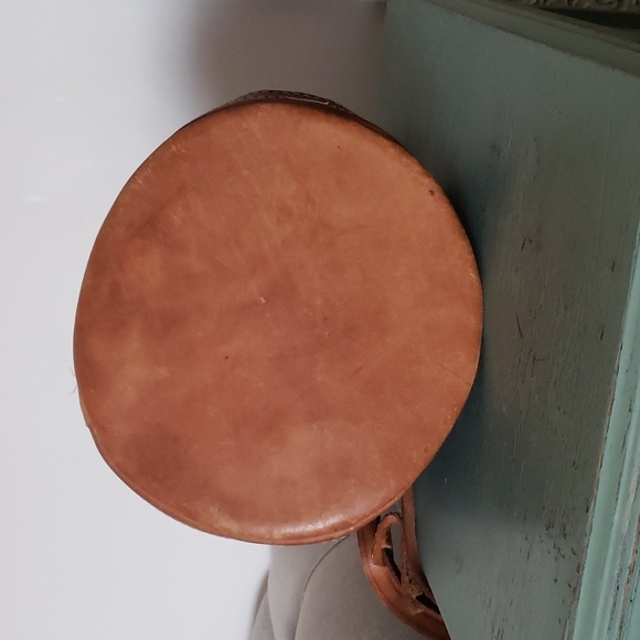 Vintage Tooled Leather Woven Tapestry Bucket Drawstring Crossbody Bag - Picture 5 of 8